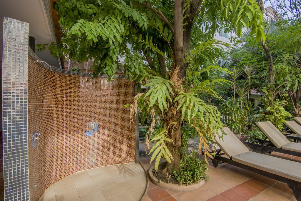 Angkor Riviera Hotel Siem Reap Exterior foto
