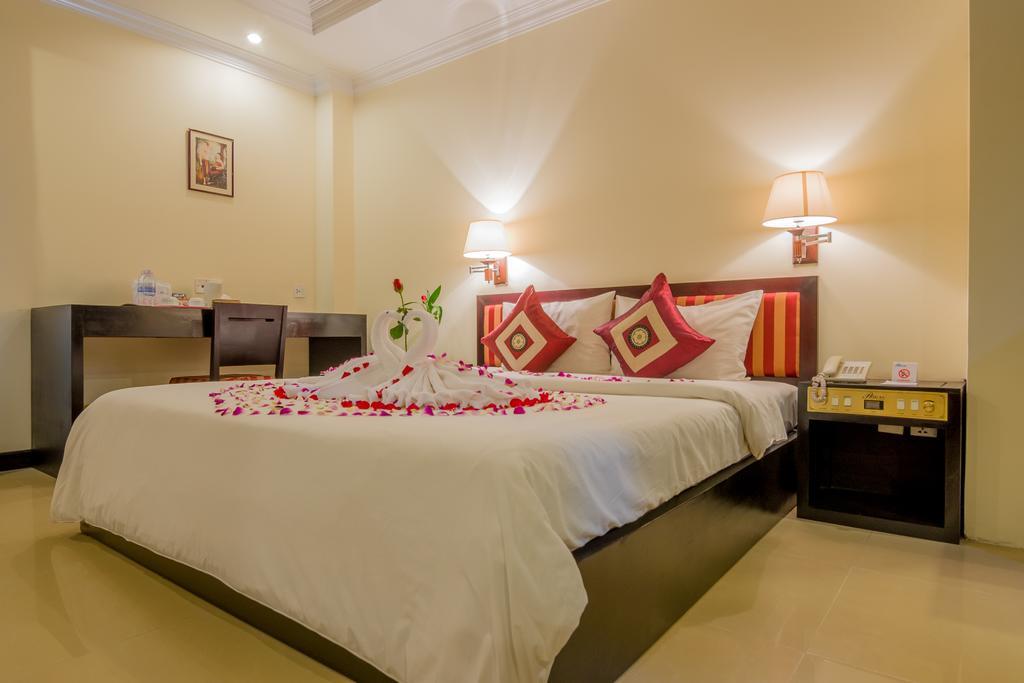 Angkor Riviera Hotel Siem Reap Exterior foto