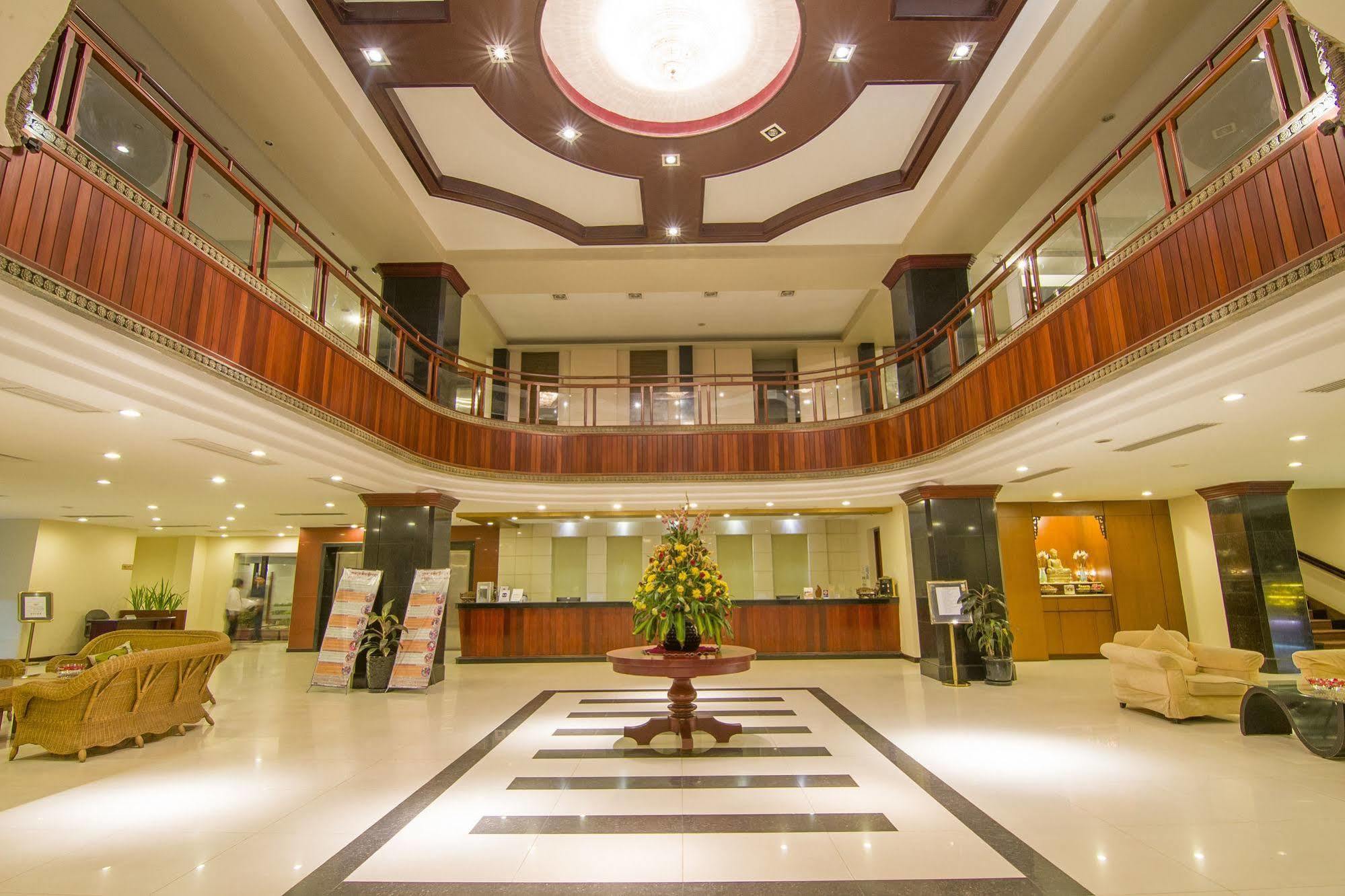 Angkor Riviera Hotel Siem Reap Exterior foto