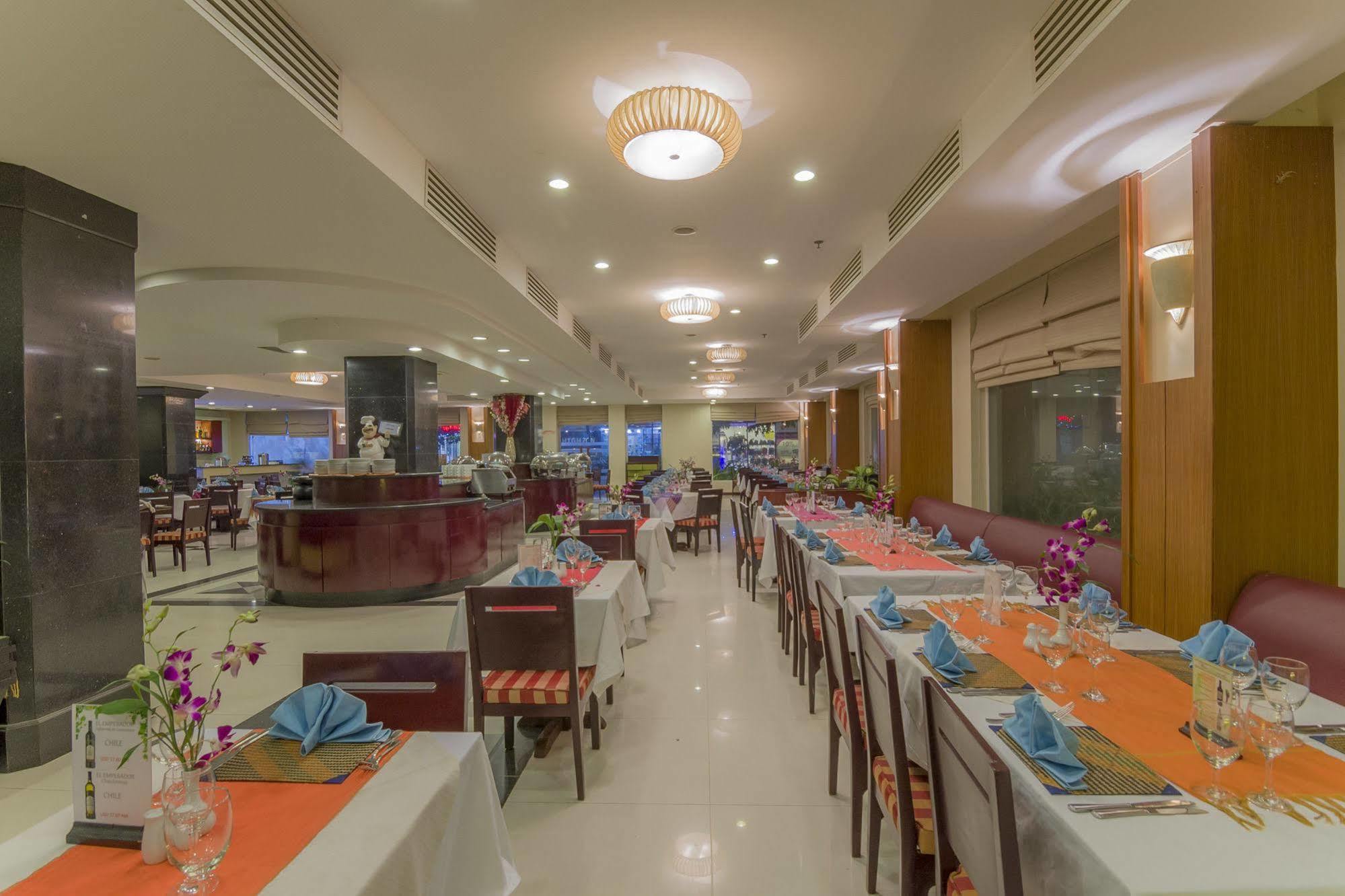 Angkor Riviera Hotel Siem Reap Exterior foto